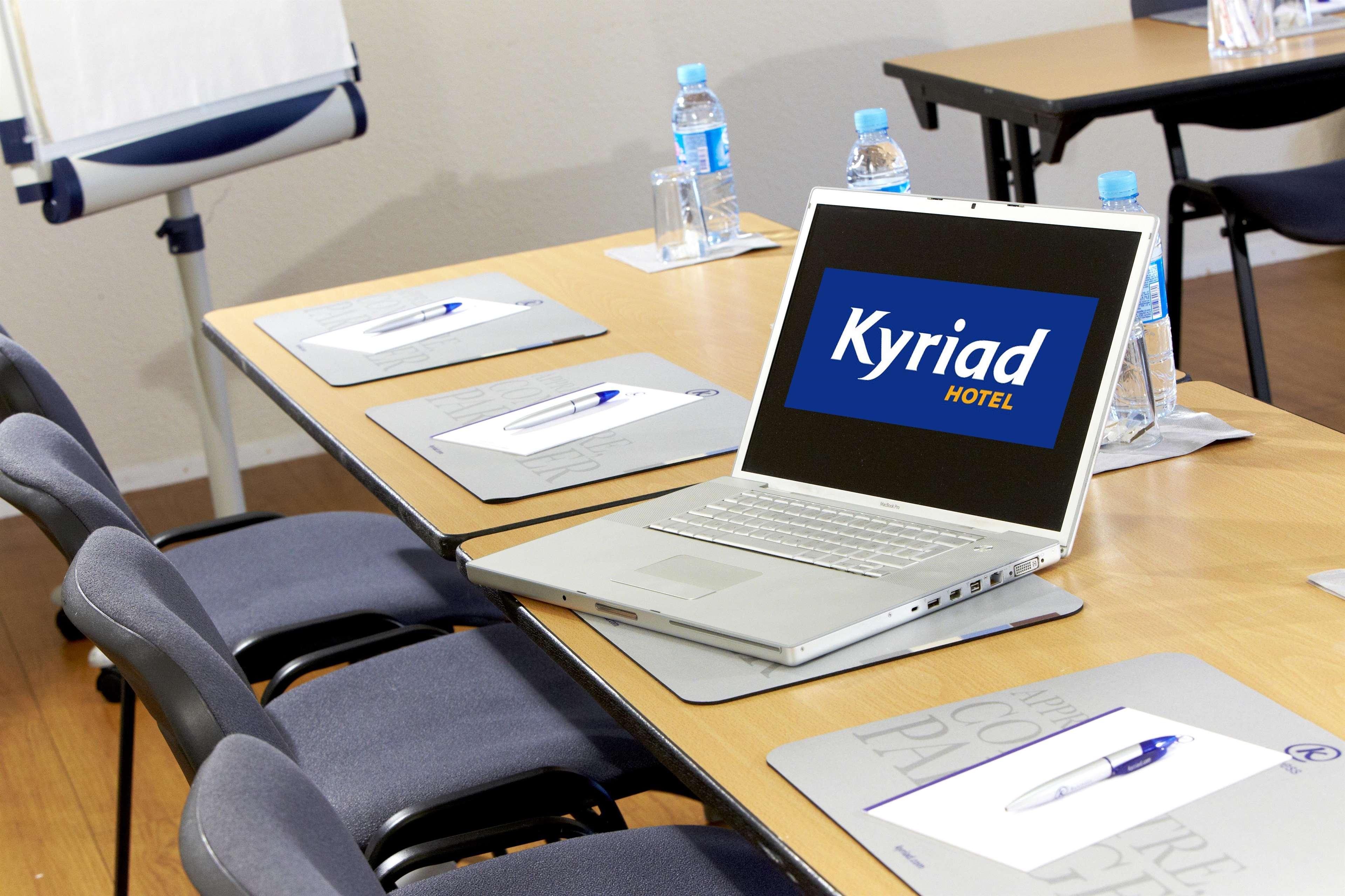 Kyriad Angers Sud Ponts-De-Ce Les Ponts-de-Cé Exteriör bild